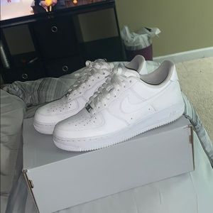 Men Nike white af1 size 8 men 9.5 wmns